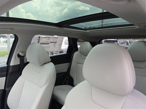 New 2025 Hyundai Tucson SEL image 19