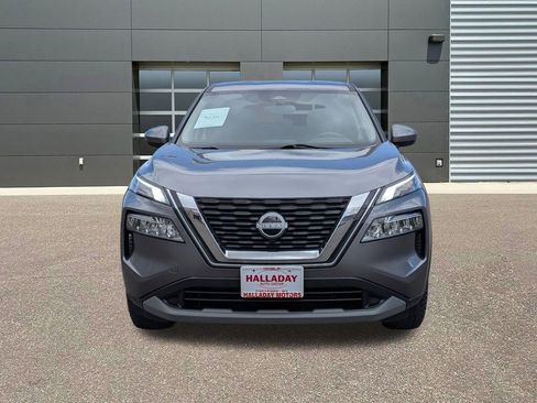 Used 2023 Nissan Rogue SV AWD/4WD image 2