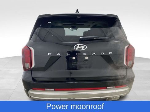 Used 2024 Hyundai Palisade Calligraphy image 3