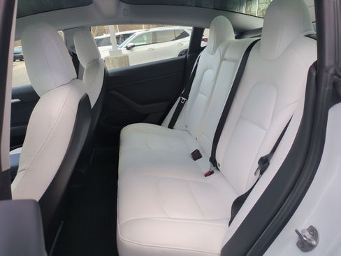 Used 2021 Tesla Model 3 Long Range image 25