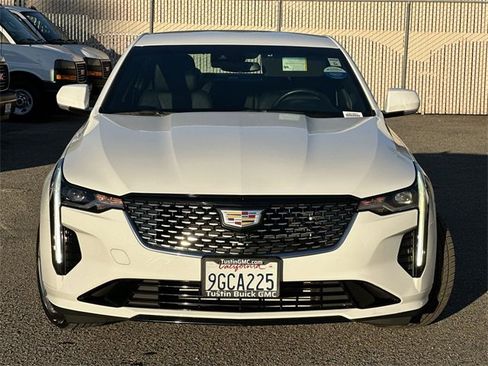 Used 2023 Cadillac CT4 Luxury image 2