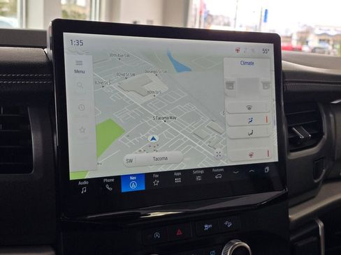 Used 2024 Ford Expedition XLT image 35