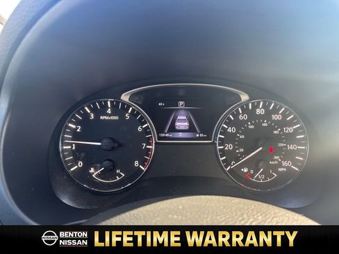 Used 2018 Nissan Altima 2.5 SR w/ SR Special Edition image 16