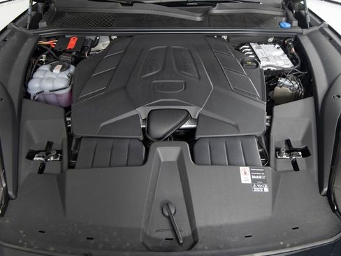New 2026 Porsche Cayenne AWD/4WD image 44