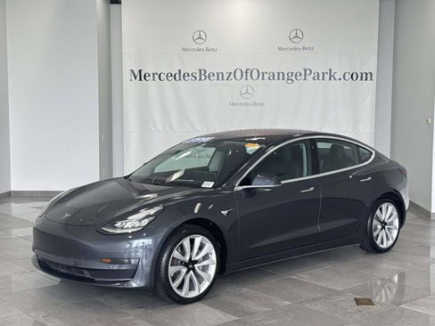 Used 2018 Tesla Model 3 Long Range RWD image 1