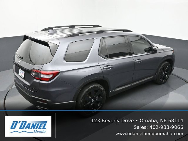 Used 2025 Honda Pilot Black Edition image 18