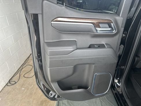Used 2025 GMC Sierra 1500 Elevation AWD/4WD image 15