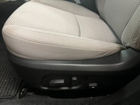 Used 2018 Subaru Forester 2.5i Premium w/ Popular Package #2A AWD/4WD image 20