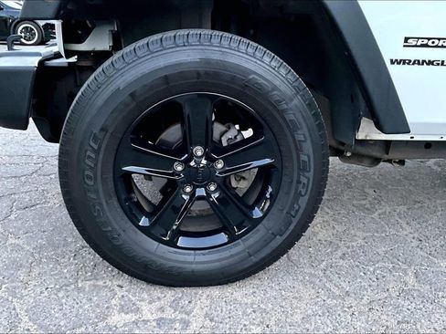 Used 2013 Jeep Wrangler Sport AWD/4WD image 8
