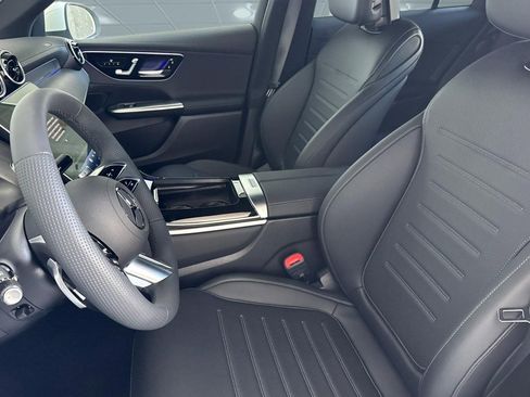 New 2025 Mercedes-Benz GLC 350e 4MATIC image 19