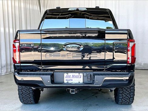 Used 2025 Ford F150 Platinum AWD/4WD image 4