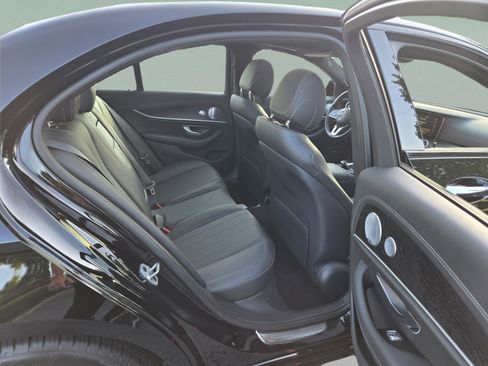 Used 2020 Mercedes-Benz E 350 Sedan image 26