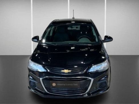 Used 2017 Chevrolet Sonic LT FWD image 2