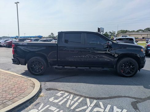 Used 2022 Chevrolet Silverado 1500 RST w/ Redline Edition AWD/4WD image 4