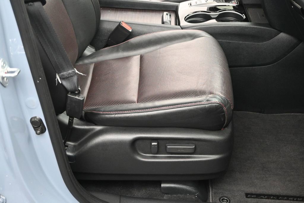 Used 2023 Honda Ridgeline Black Edition image 11
