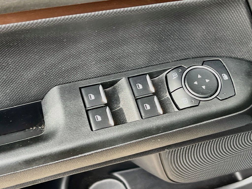 Used 2025 Ford Bronco Sport Outer Banks AWD/4WD image 17