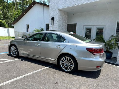Used 2017 Lexus LS 460 image 12