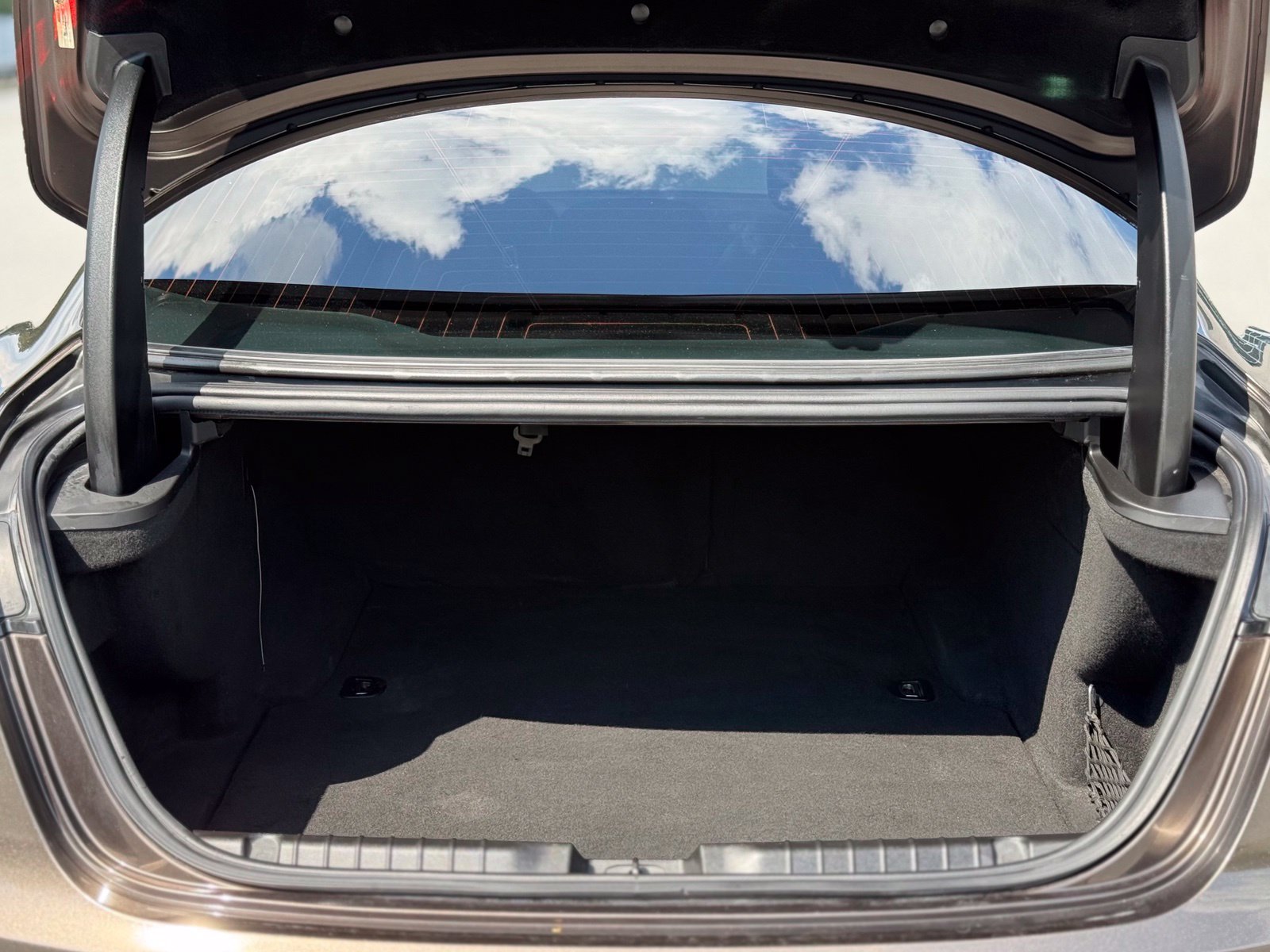 Used 2016 Maserati Ghibli RWD image 51