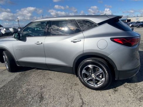 Certified 2025 Chevrolet Blazer LT image 6