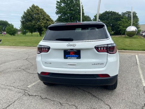 Used 2025 Jeep Compass Limited AWD/4WD image 7