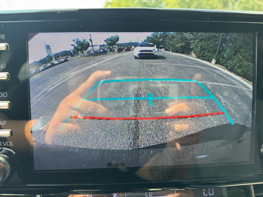 Used 2022 Toyota Sienna LE FWD image 24
