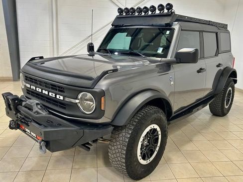 Used 2023 Ford Bronco Black Diamond w/ Sasquatch Package AWD/4WD image 1