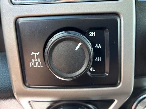 Used 2020 Ford F150 Lariat w/ Equipment Group 502A Luxury AWD/4WD image 17