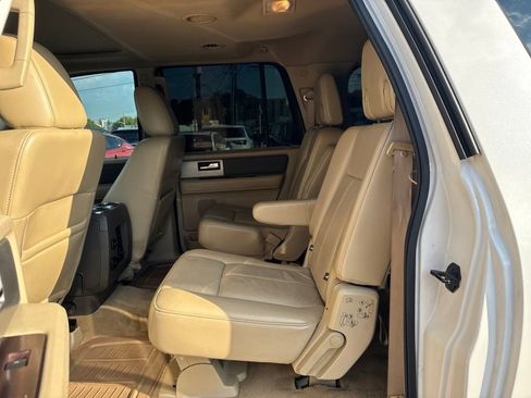 Used 2013 Ford Expedition EL XLT RWD image 24