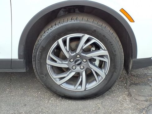 Used 2023 Lincoln Corsair AWD w/ Equipment Group 101A image 9