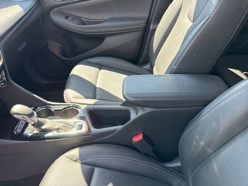 Used 2024 Buick Encore GX Sport Touring w/ Comfort Package AWD/4WD image 16