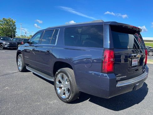 Used 2020 Chevrolet Suburban Premier AWD/4WD image 4
