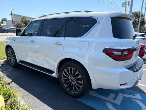 Used 2023 Nissan Armada Platinum w/ Captain's Chairs Package AWD/4WD image 2