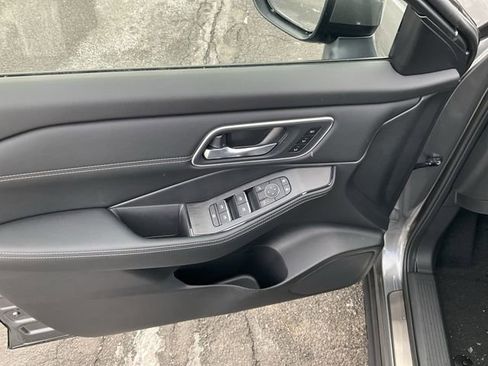 New 2026 Nissan Rogue Platinum w/ Platinum Premium Package image 27