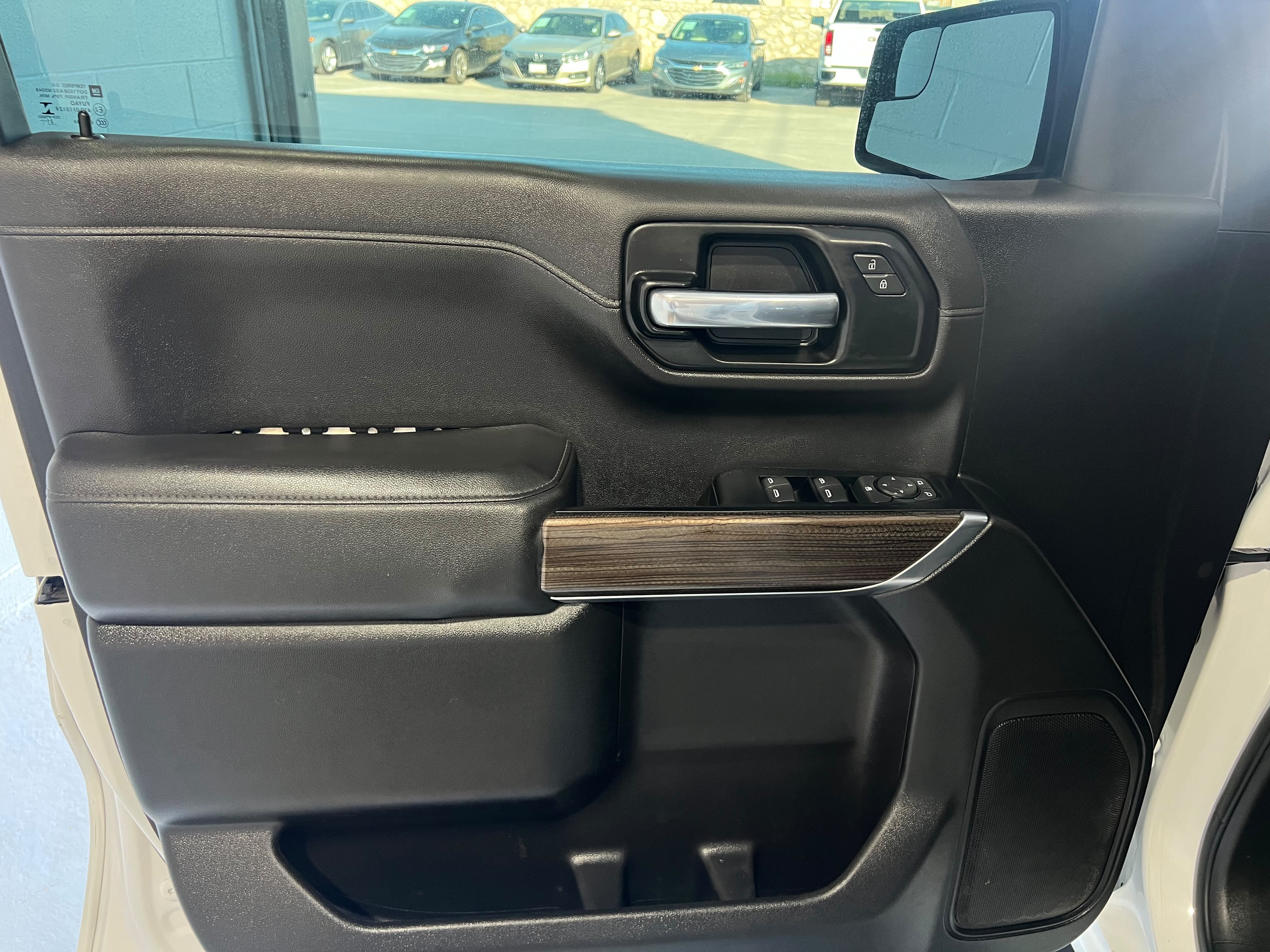 Used 2022 Chevrolet Silverado 1500 RST AWD/4WD image 13