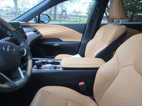 Used 2024 Lexus RX 350 Premium Plus w/ Convenience Package image 2