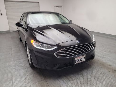 Used 2019 Ford Fusion SE FWD image 14