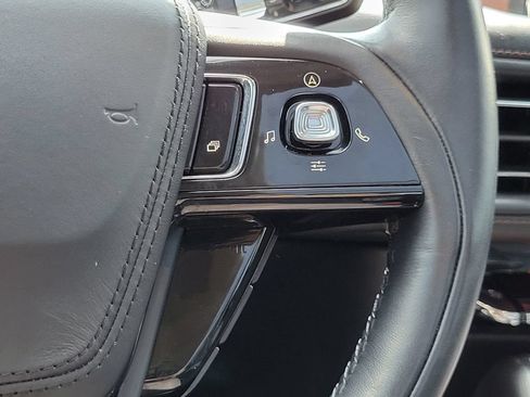 Used 2020 Lincoln Aviator Reserve w/ Equipment Group 202A AWD/4WD image 16