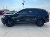 Used 2019 Ford Explorer XLT w/ Equipment Group 202A image 4