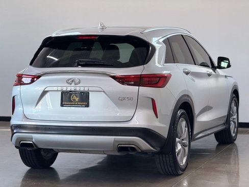 Used 2021 INFINITI QX50 Luxe FWD image 8