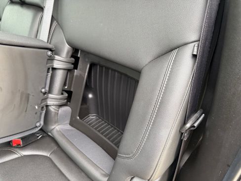 Used 2019 Chevrolet Silverado 1500 LT Trail Boss image 31