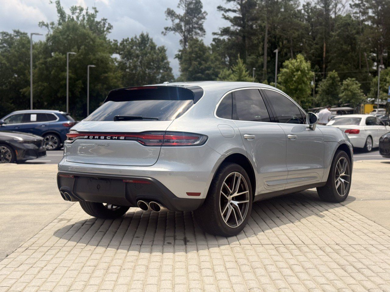 Used 2023 Porsche Macan S AWD/4WD image 6