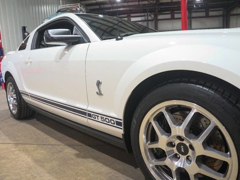 Used 2008 Ford Mustang Shelby GT500 RWD image 28