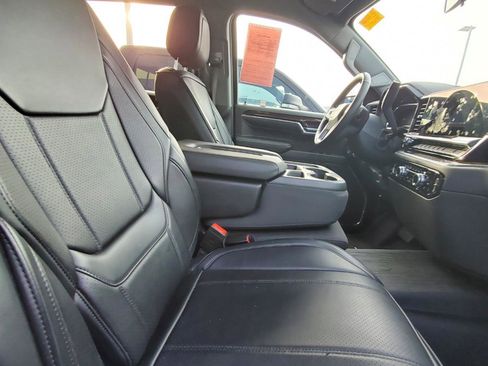 Used 2024 GMC Sierra 1500 Elevation image 4