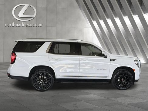 Used 2023 GMC Yukon Denali AWD/4WD image 4