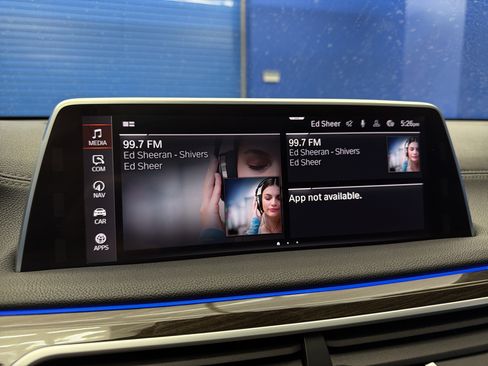 Used 2020 BMW 740i image 19