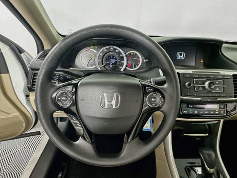Used 2016 Honda Accord LX image 13