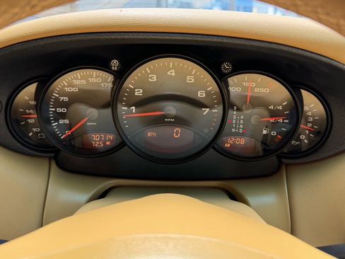 Used 1999 Porsche 911 Carrera 4 AWD/4WD image 33