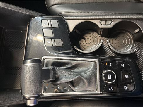 Used 2023 Kia Sportage EX FWD image 19