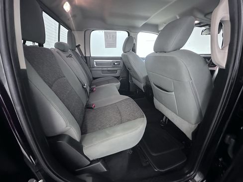 Used 2019 RAM 1500 Classic SLT w/ Luxury Group AWD/4WD image 31