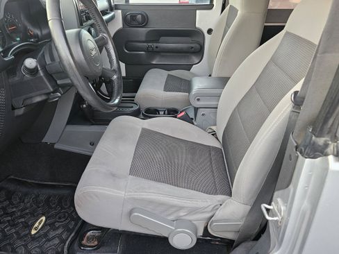 Used 2008 Jeep Wrangler X image 14